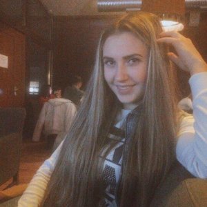 Агата Белая