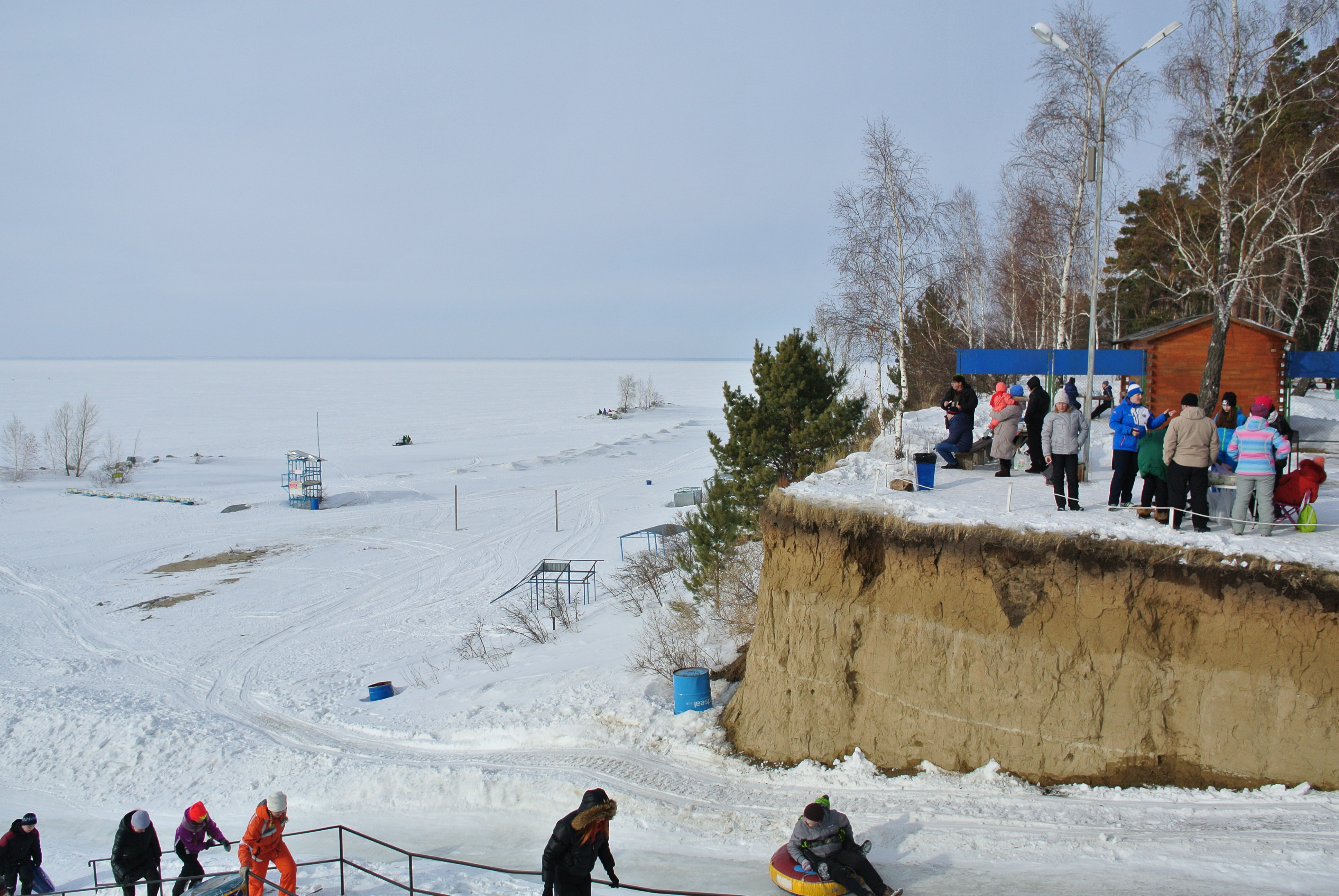 Отдых камень. Парк на камнях Бердск. База на камнях Бердск. Парк на камнях Бердск зимой. Пляж на камнях Бердск зеленая роща.