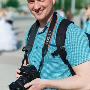 Михаил Мельников
