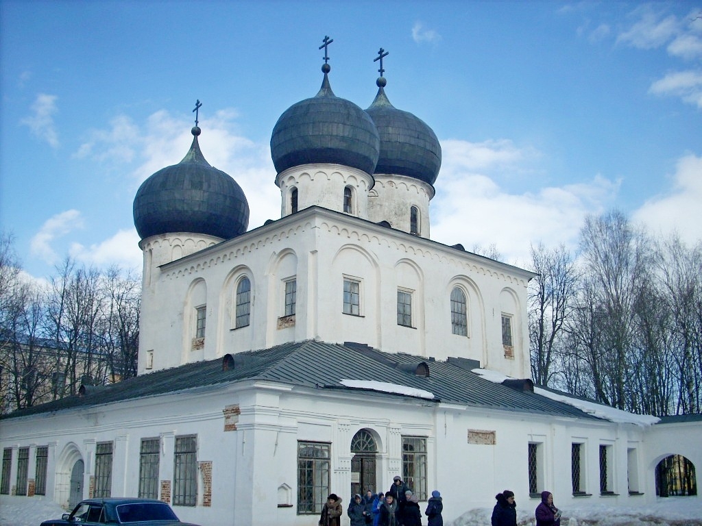 Антониев монастырь. Собор Рождества Богородицы Антониева монастыря. Собор Антониева монастыря в Новгороде. Собор Рождества Богородицы Антониева монастыря Великий Новгород. Рождественский собор Антониева монастыря.