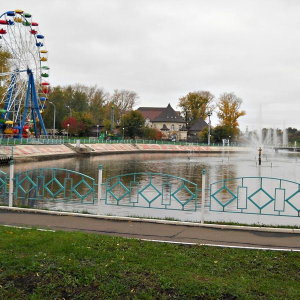 Парки саранска. Пушкинский парк Саранск. Парк Пушкина Саранск. Набережная Саранск парк Пушкина.