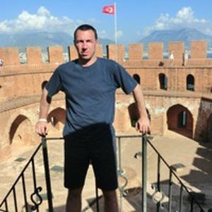 Александр Кулаков