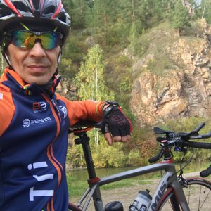 Эдуард Гдетобыловпаспорте Посредников