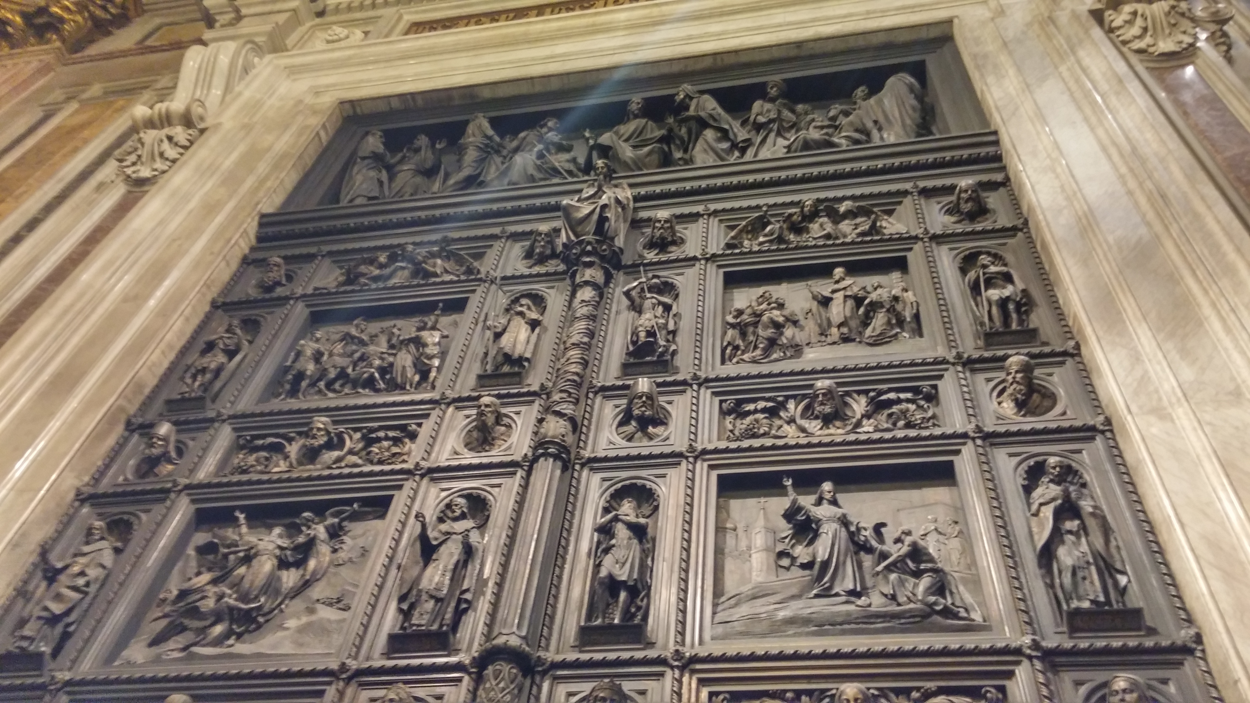 Западные двери исаакиевского собора