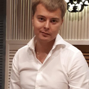 Артём Валерьевич