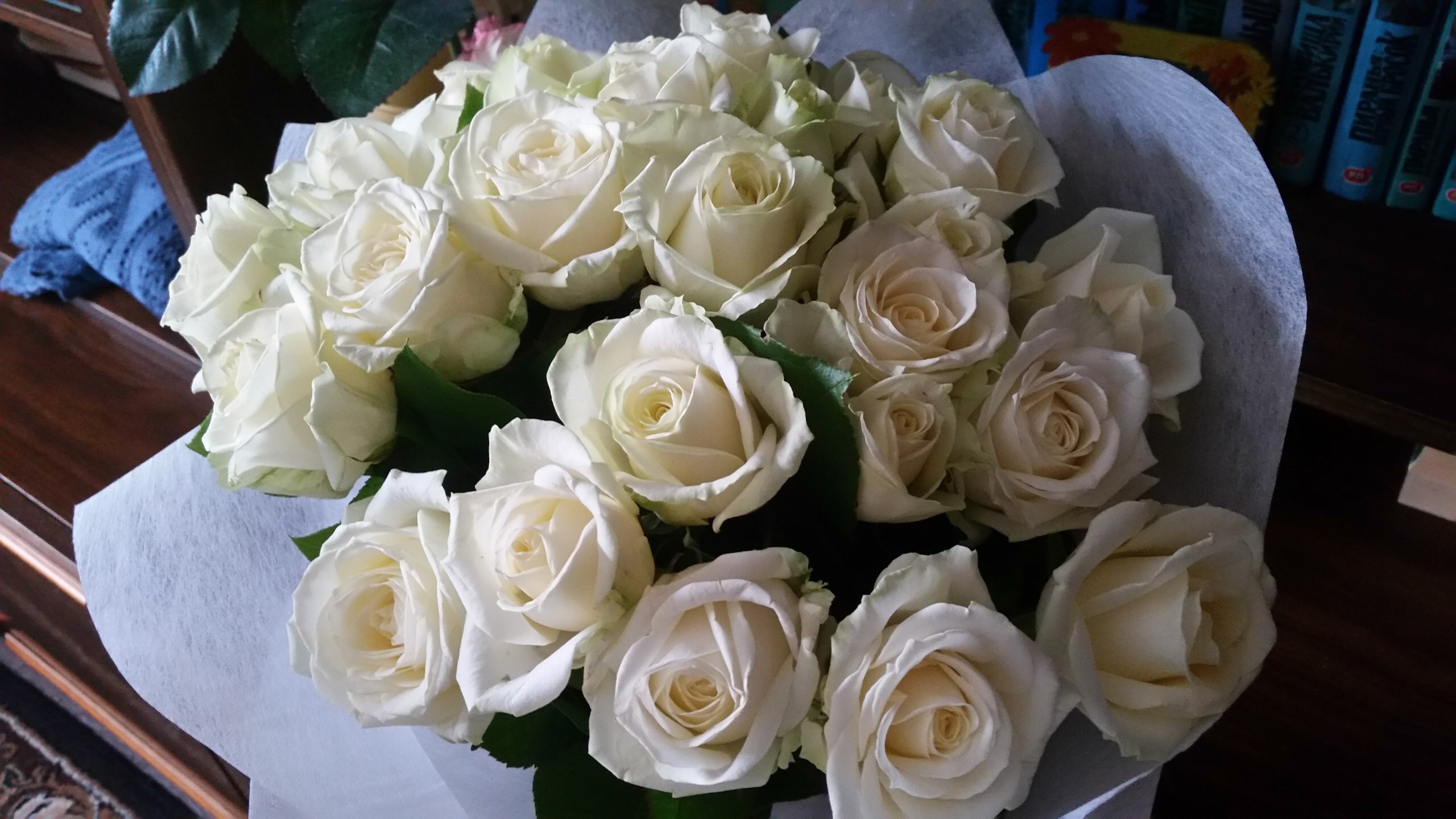 Сон белые розы букет. Садбарги Сафед. Букет белых роз. Красивый букет белых роз.