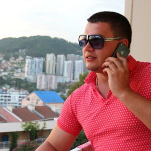 Роман Конин