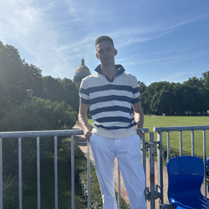 Константин Долгов