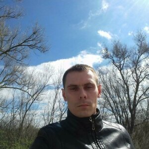 Роман Нестеренко