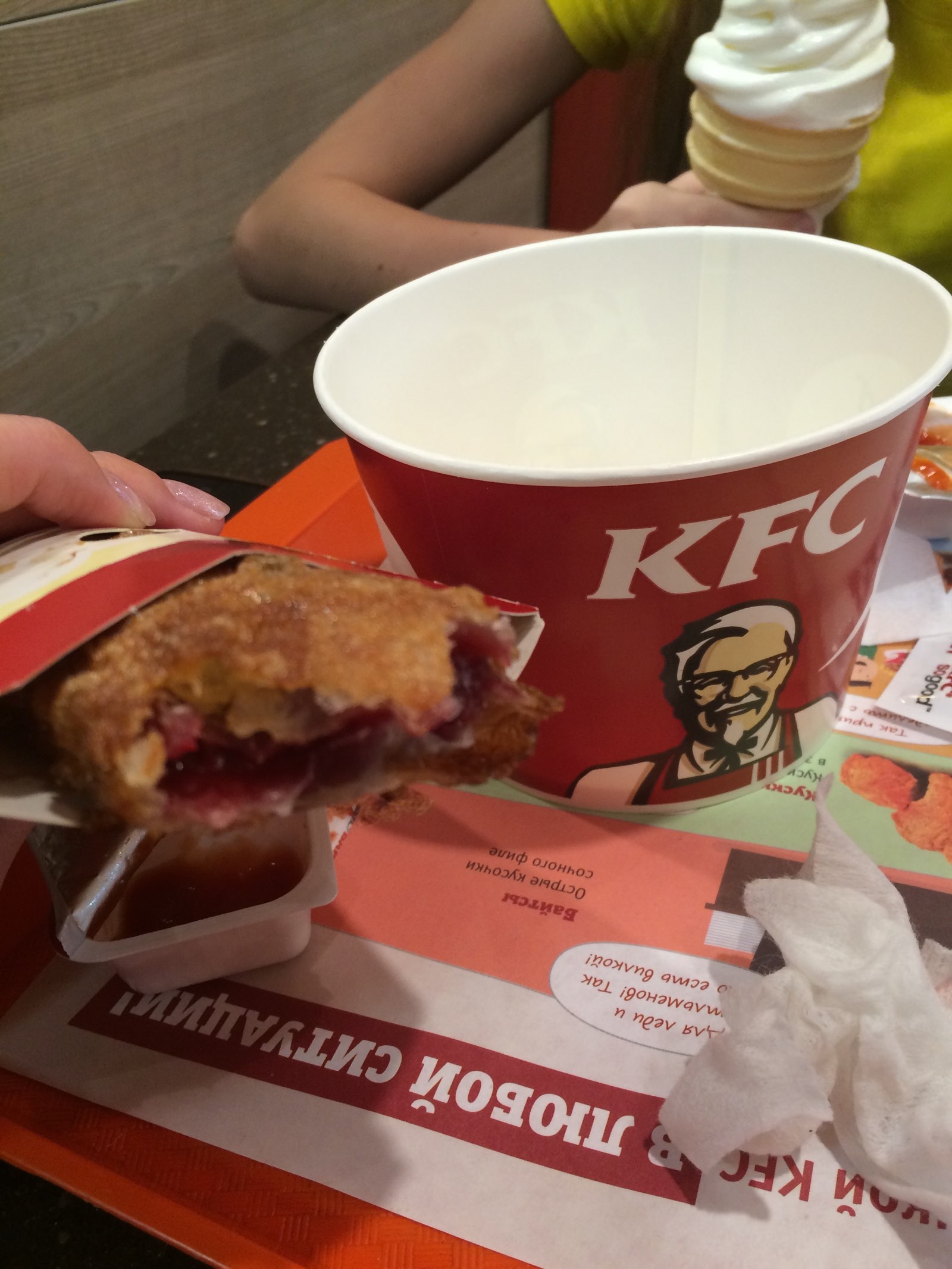 Rostic s еда. KFC фотосессия. Фаст фуд Красноярск.