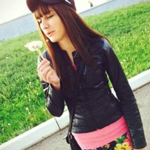 Алина Велиева