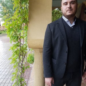 Александр Петров