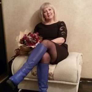 Елена Маркова