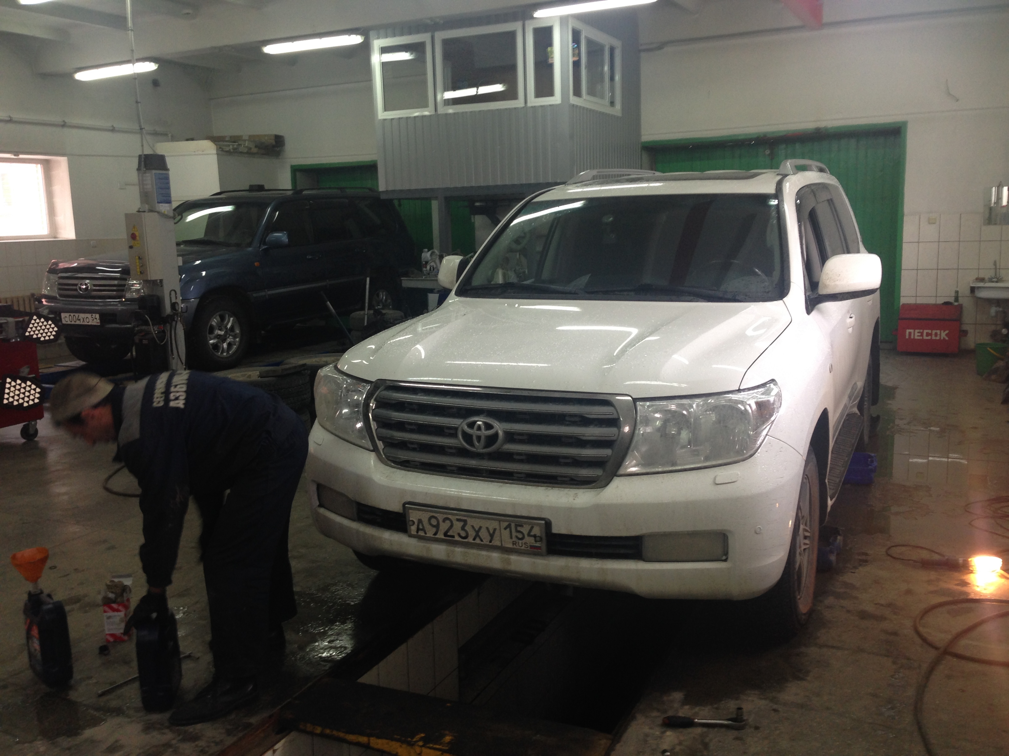 Продается машина. Японские авто. Машины мэрии. Автомобильный рынок новосибирск. Авторынок столица новосибирск.