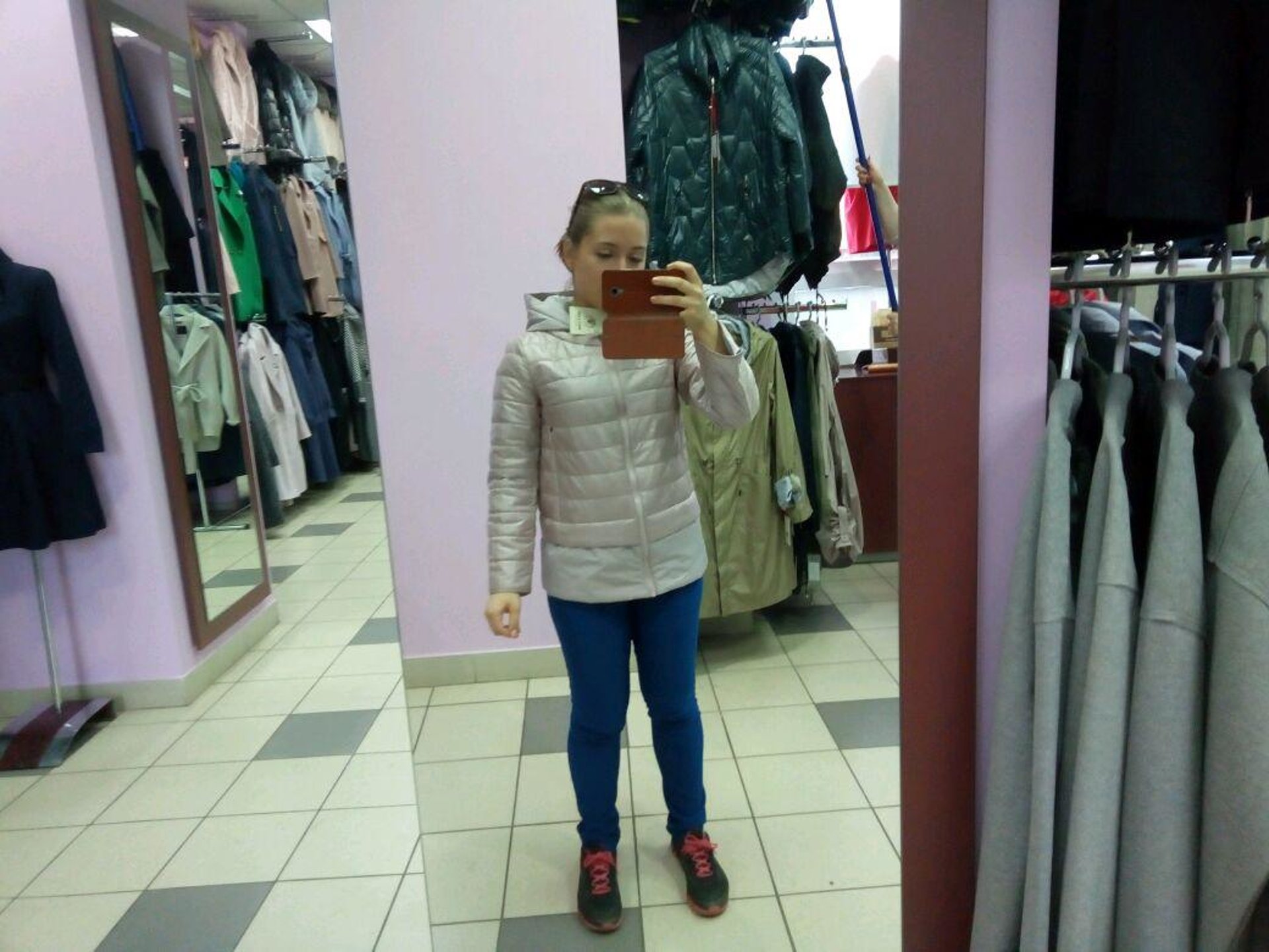 Продавец Магазин Одежды Красноярск