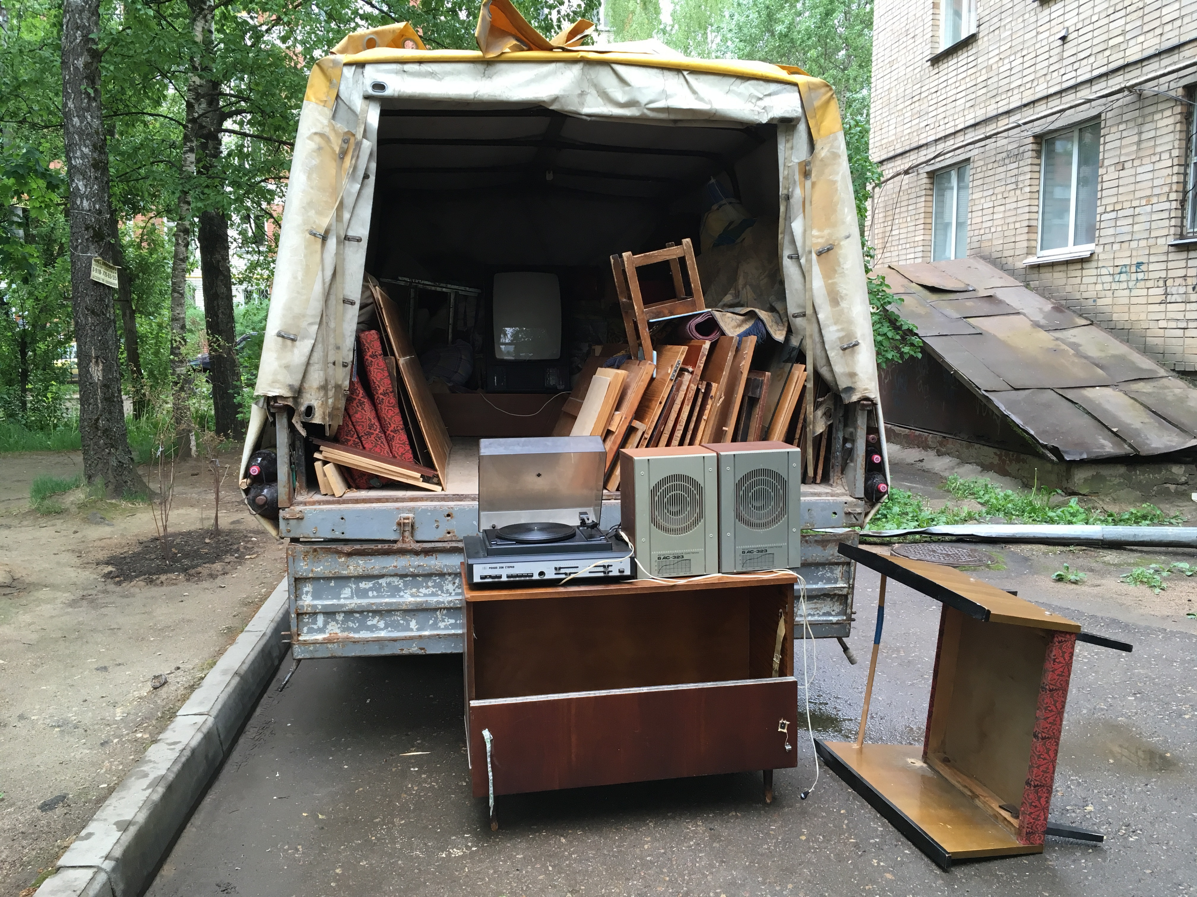 Вывоз и утилизация мебели