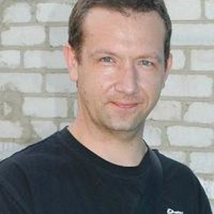 Максим Волков