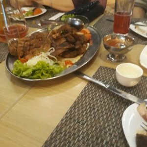 Кафе прованс новотроицк. Кафе в федоровке тольятти. Кафе на федоровке в южно-сахалинске. Кафе усадьба южно-сахалинск. Ресторан на федоровского.