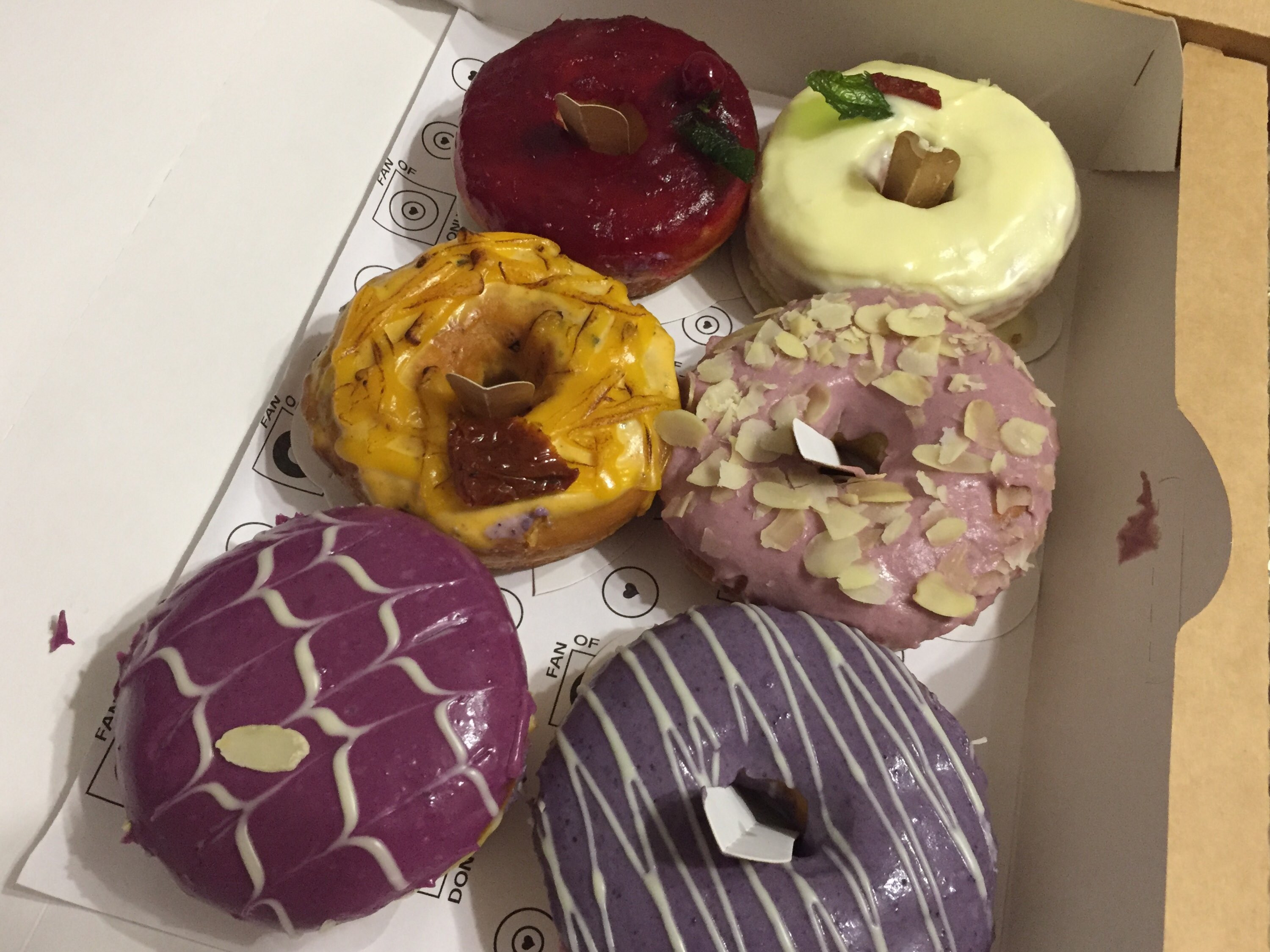 Fan of donuts, пончиковая в Санкт-Петербурге - отзыв и оценка - Валерия.