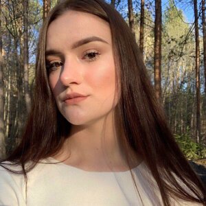 Ева Суркова