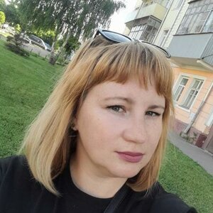 Александра Устинова