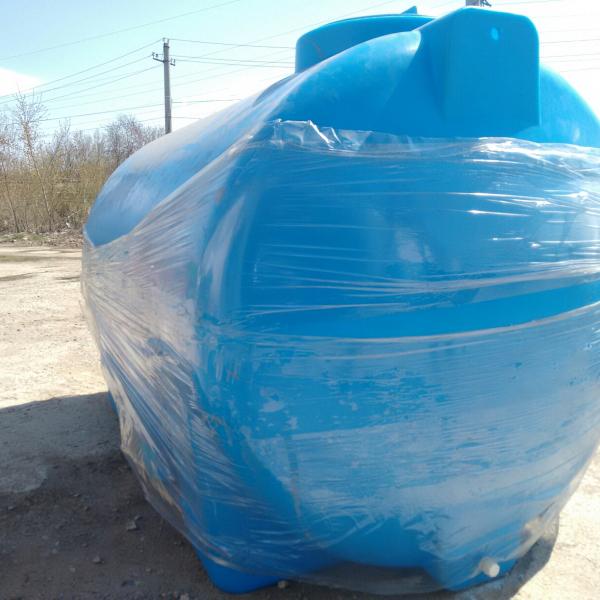 Пластиковая емкость на 3000 литров