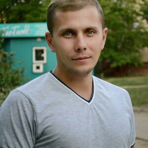Леонид Николаев