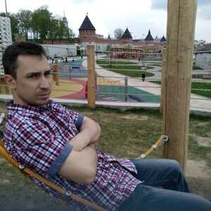 Максим Дронов