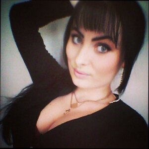 Настя Власова