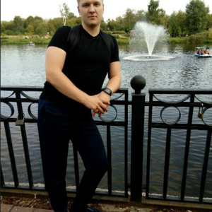 Михаил Мельников