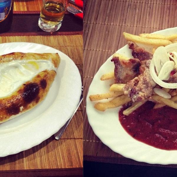 Хачапури по-аджарски и Оджахури