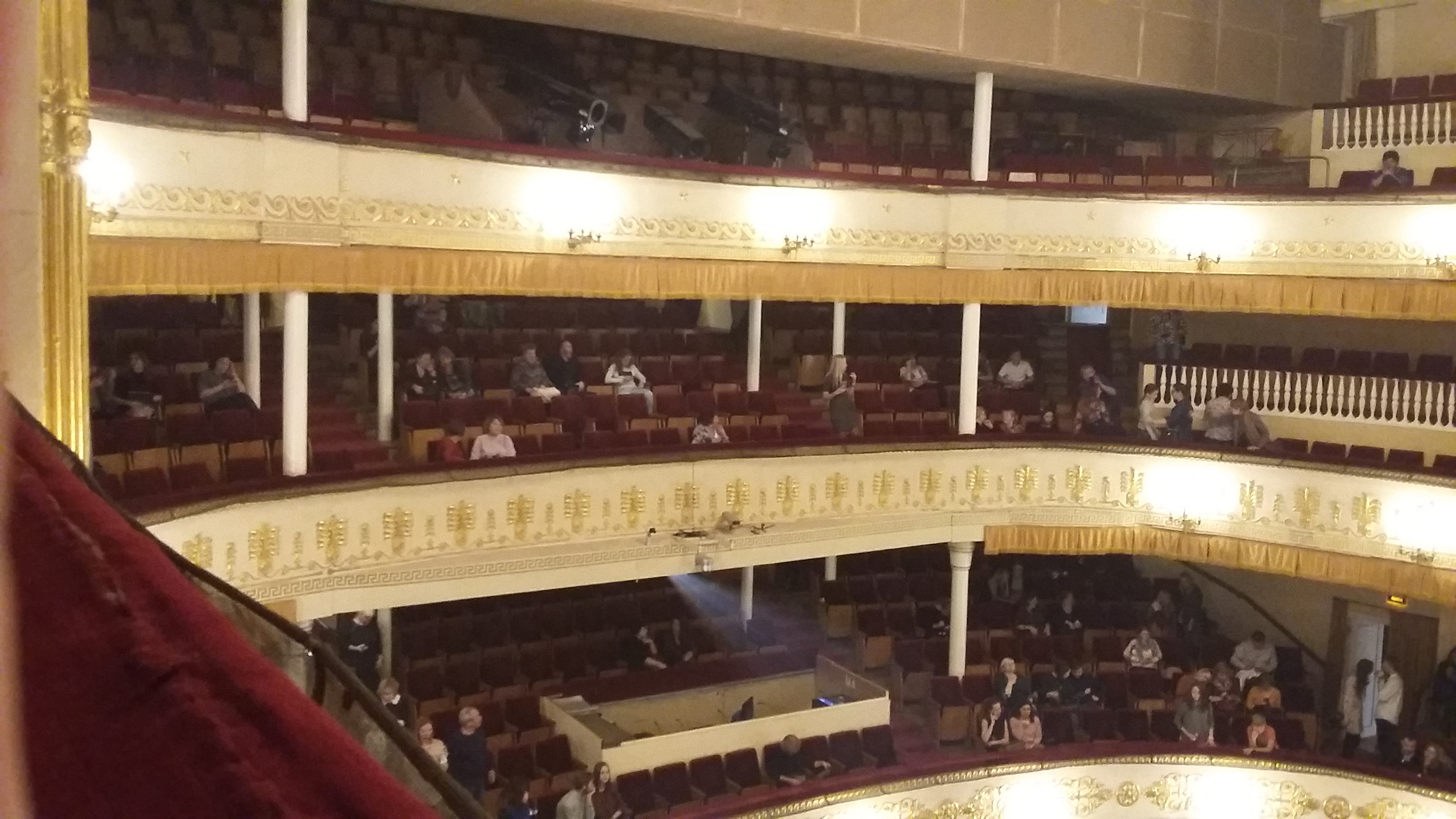 театр оперетты ложи бенуара