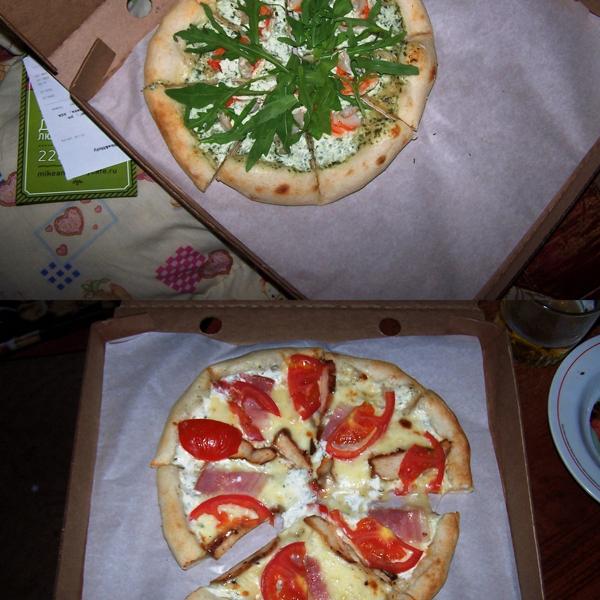 Пицца с тигровыми креветками, 350 гр; Mike's pizza, 340 гр.