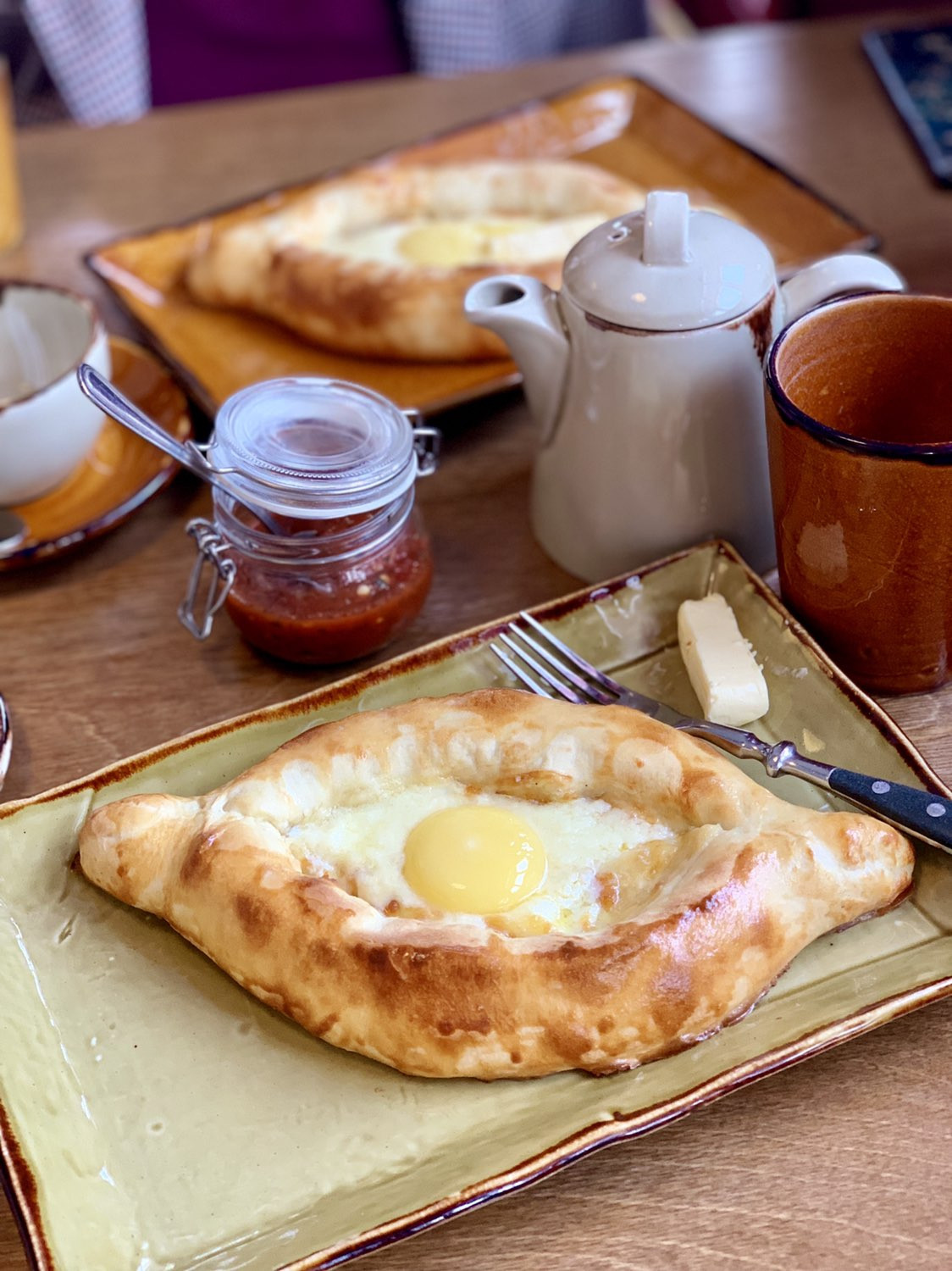 Хачапури новосибирск. Молочный завтрак. Хачапури на завтрак. Хачапури и кофе. Доброе утро хачапури.