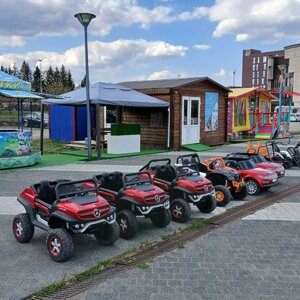 Пункт проката детских электромобилей
