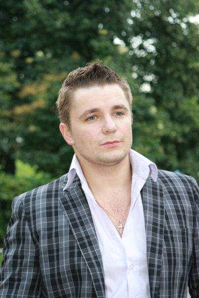 Солист группы "Руки вверх!" Сергей Жуков: биография артиста, личная жизнь, жёны
