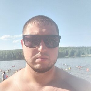Илья Комяков