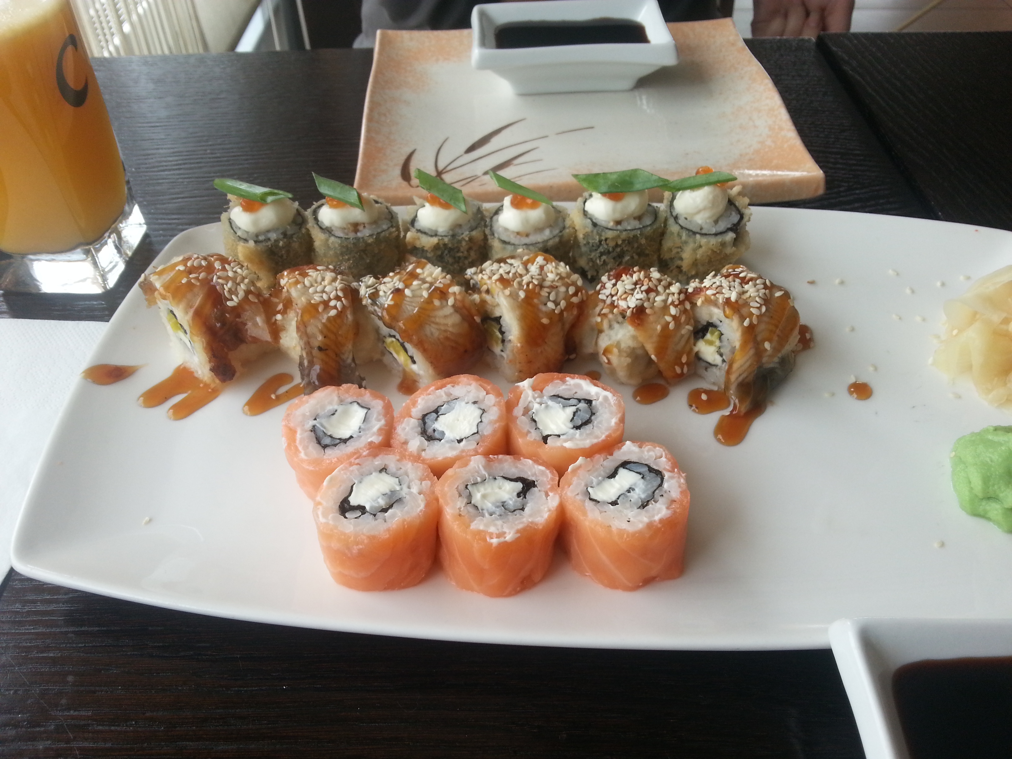 Планета роллов новосибирск. Гигант суши в новосибирске. Видное берёзовая роллы. Суши нск. Вкусно нск.