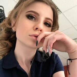 Полина Савельева
