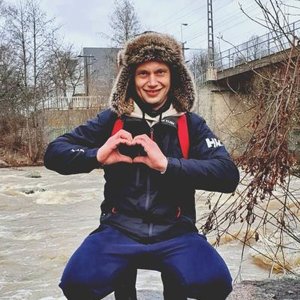 Max Okhotnikov