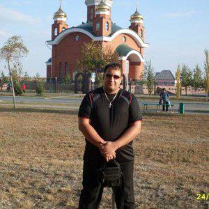 Артём Николаев