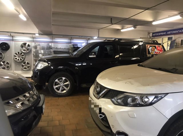 Photos at nissan club - Car Dealership