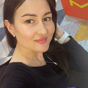 Аврора Попова