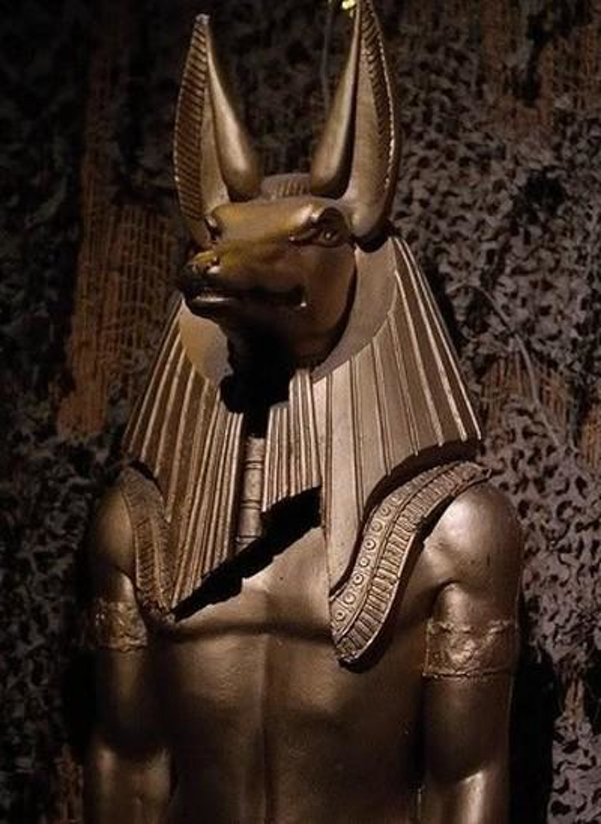 бог анубис в древнем египте фото
