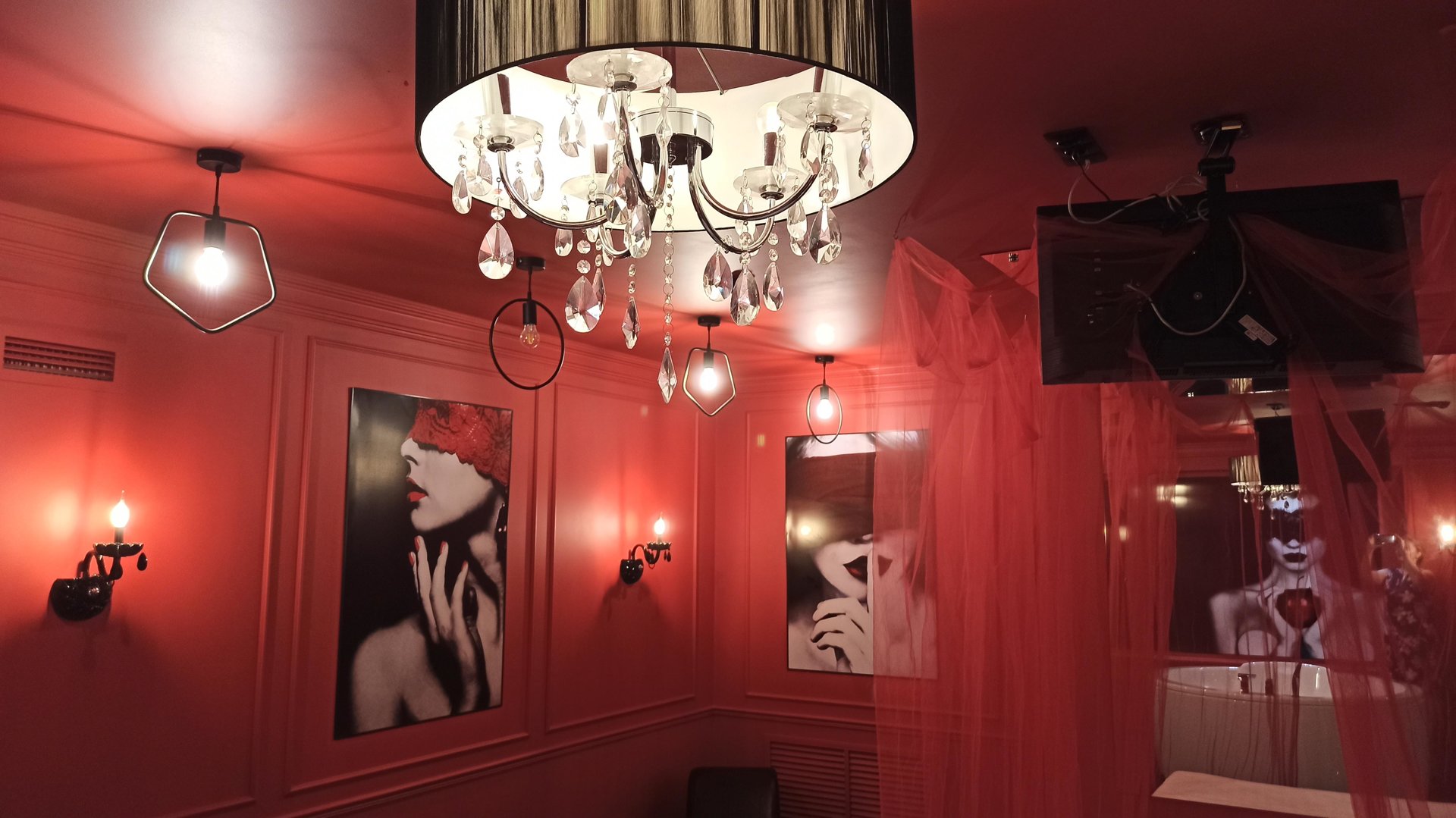 Hedonism Club, тематический отель, Коммунистическая, 27, Самара — 2ГИС