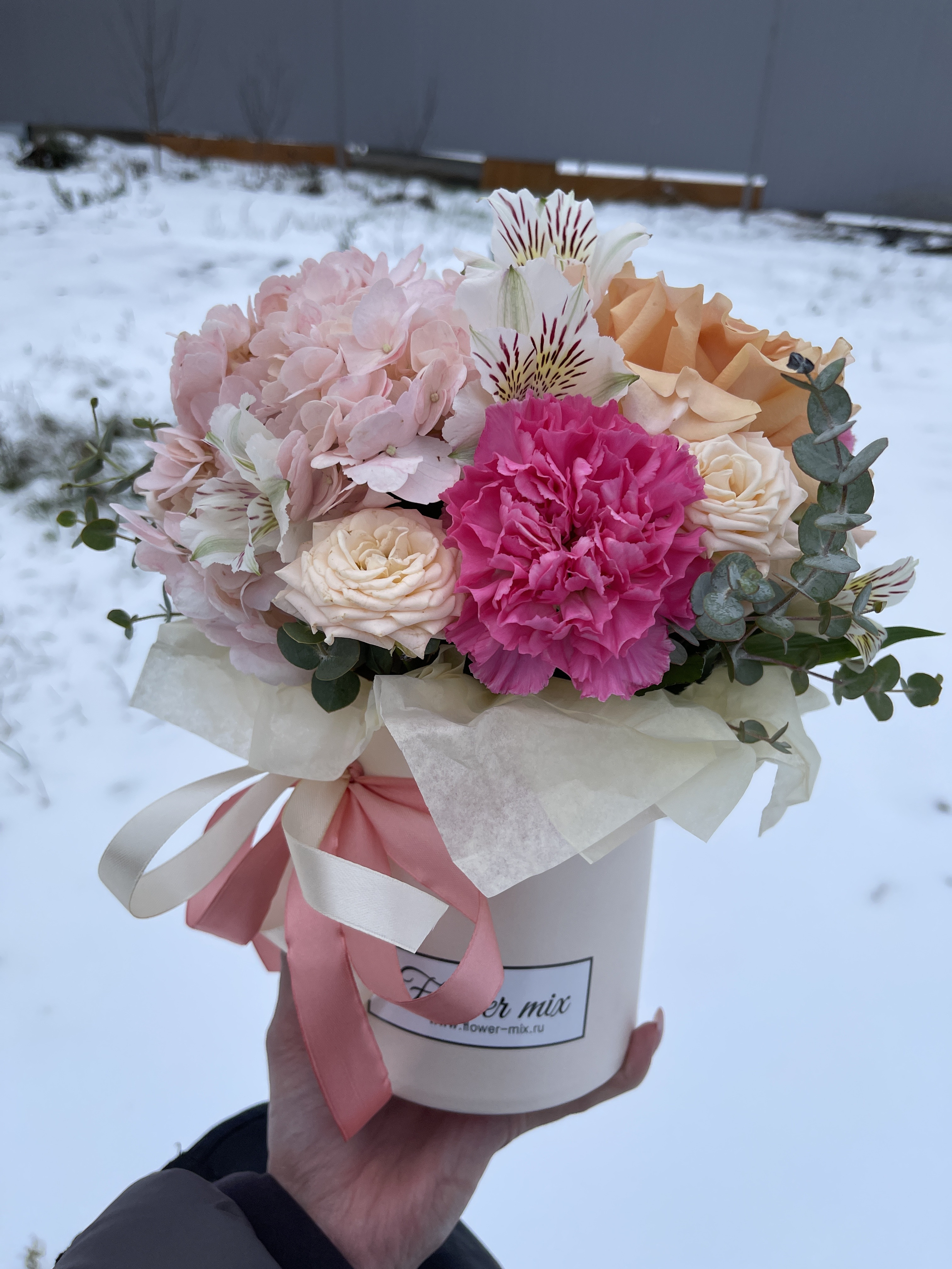 Цветы обнинск rosalia flowers. Адарадсктй 1а казань цветы. Цветы микс казань. Микс лого. Цветы микс вывеска.