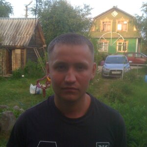 Виктор Харитонов