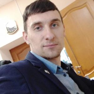 Евгений Романов
