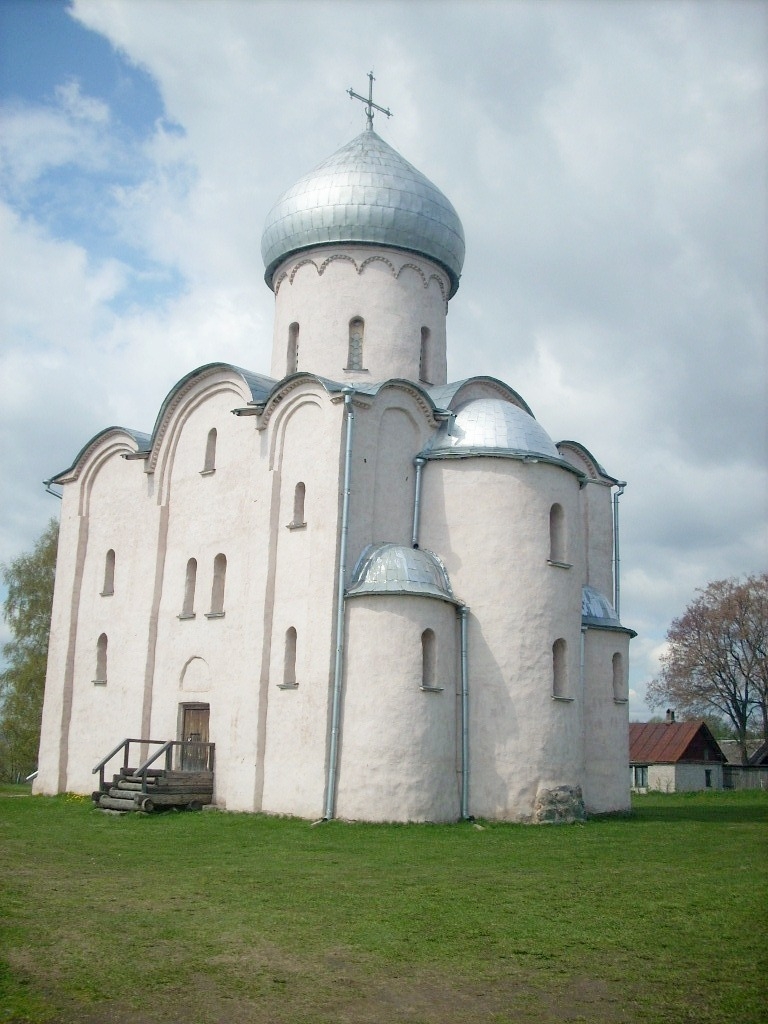 Церковь спаса на нередице. Церковь Спаса на Нередице в Великом Новгороде. Спас Нередицы Великий Новгород. Церковь на Нередице Великий Новгород. Церковь Спаса на Нередице. Близ Новгорода. 1198 ..